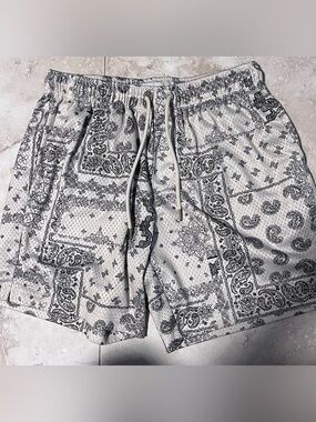Pacsun Men's Paisley Shorts